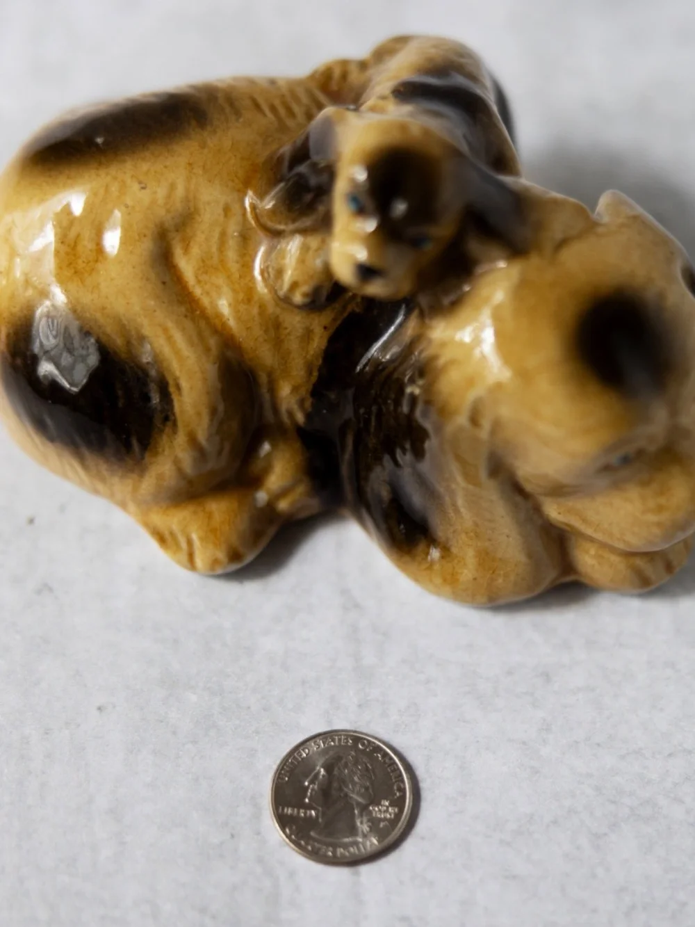 Vintage ceramic mother brown cocker spaniel dog with puppy made in Brazil 6